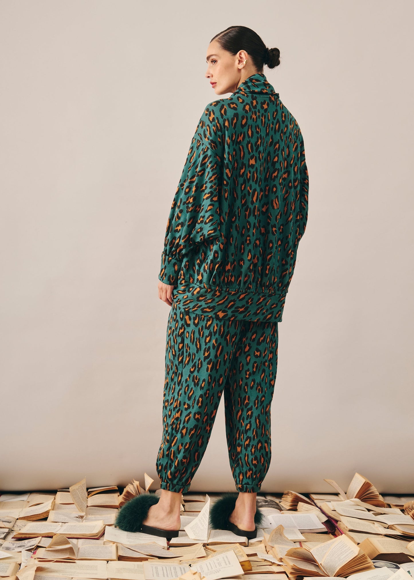 Conjunto Olivia Onça