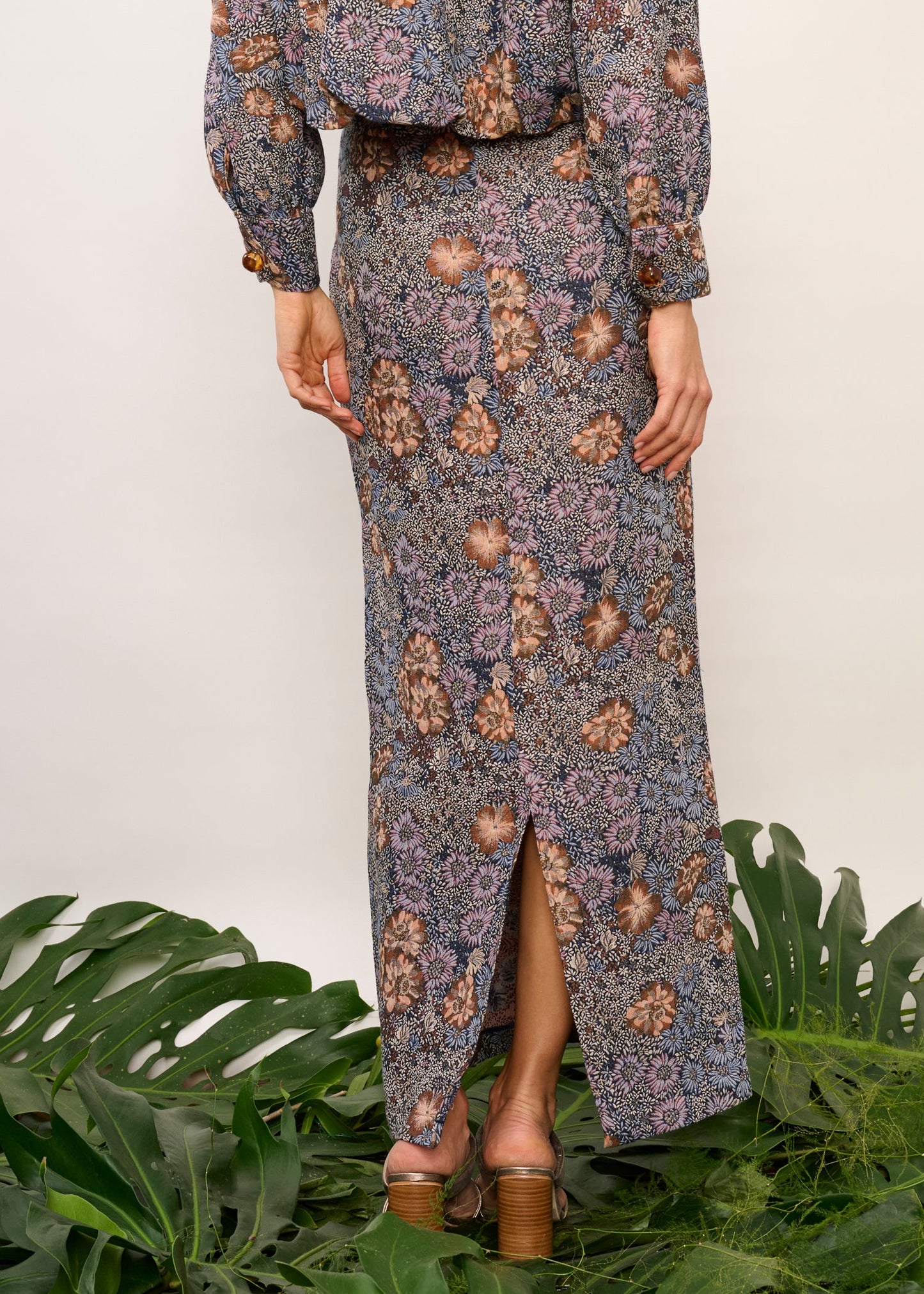 Saia Alana Jacquard Floral Azul
