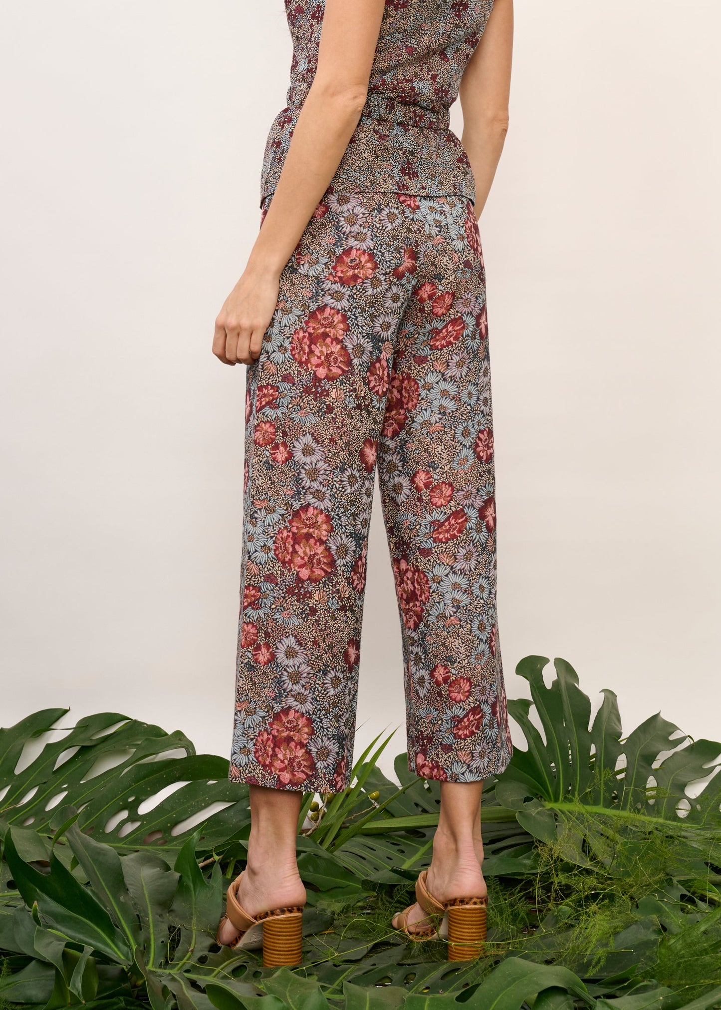 Calça Zaia Jacquard Floral Vermelho