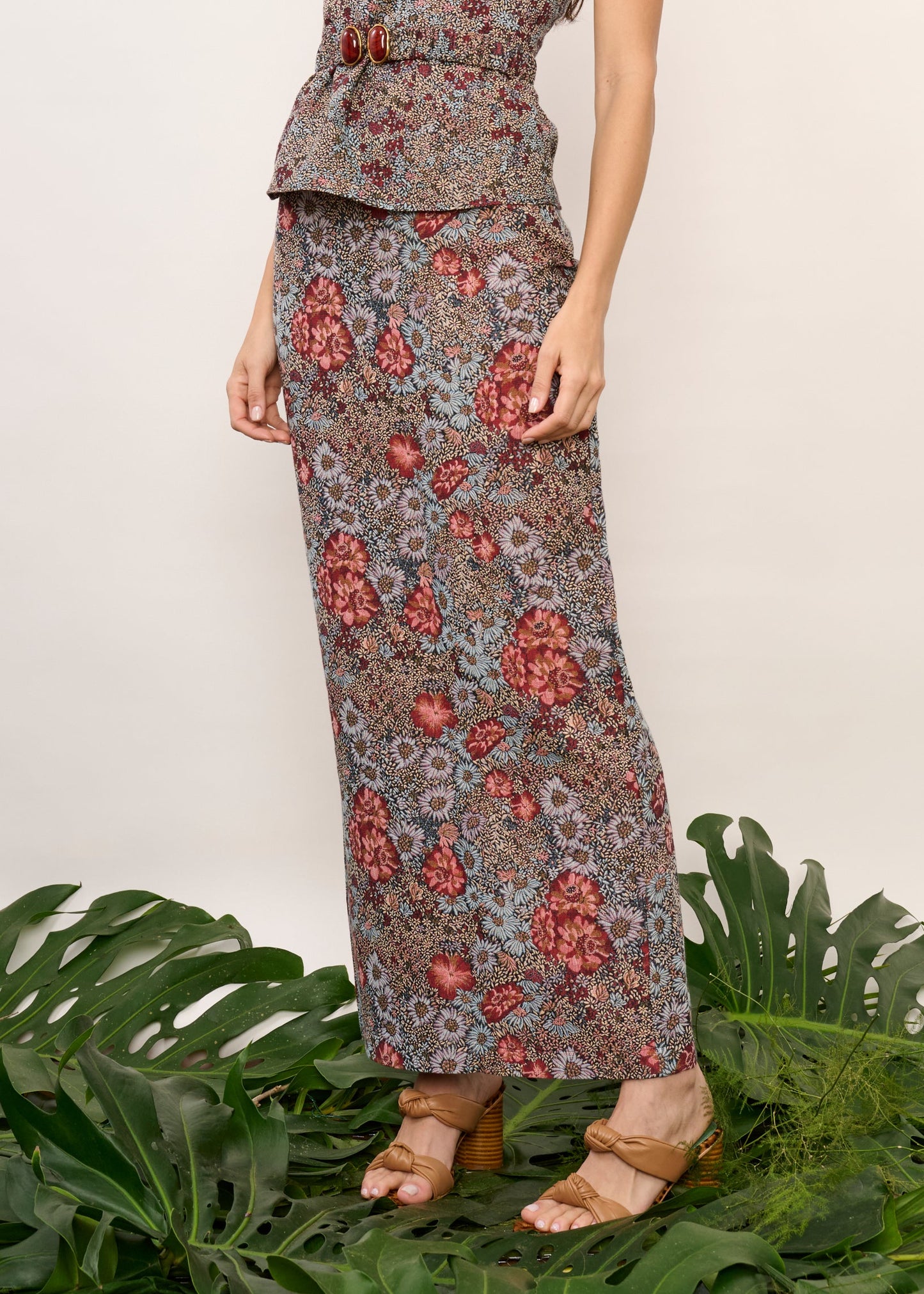 Saia Alana Jacquard Floral Vermelha