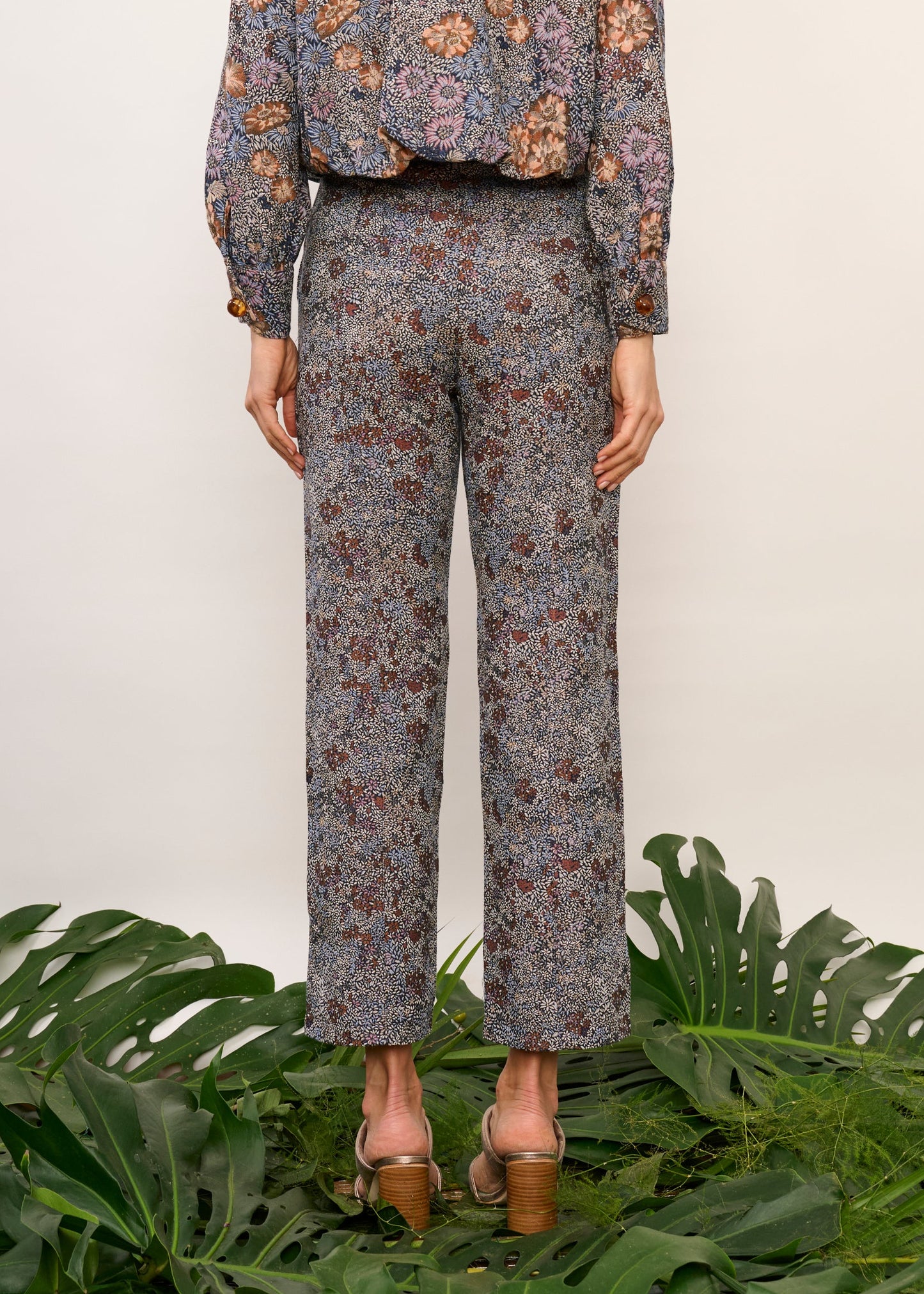 Calça Aifa Jacquard Floral Azul