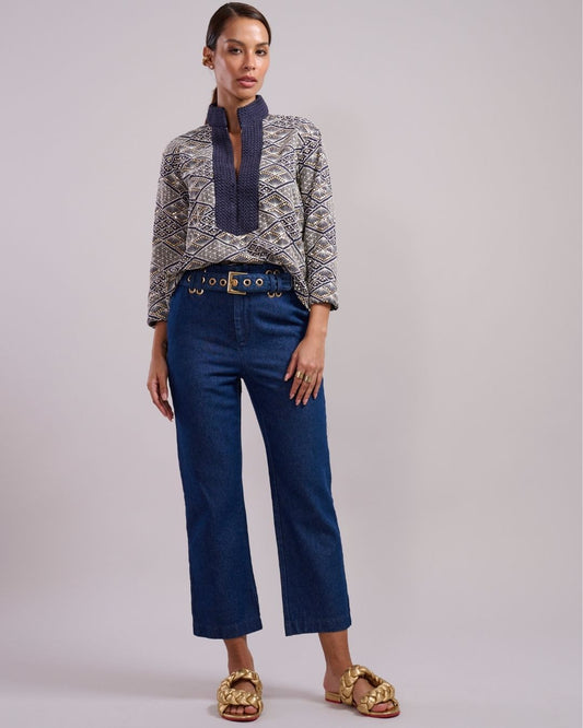 Bata Pietra Bordado Nella Marinho